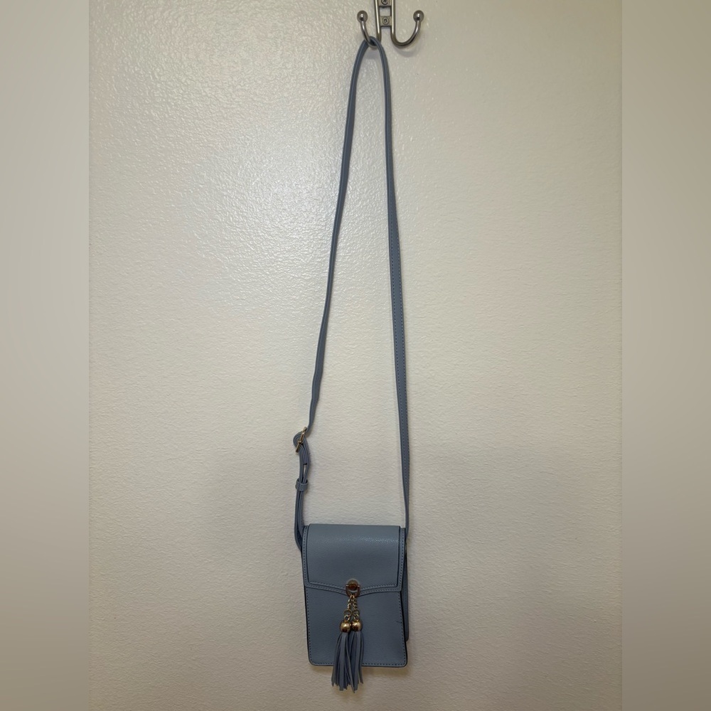 Elegant Blue Crossbody Bag - Picture 5 of 6